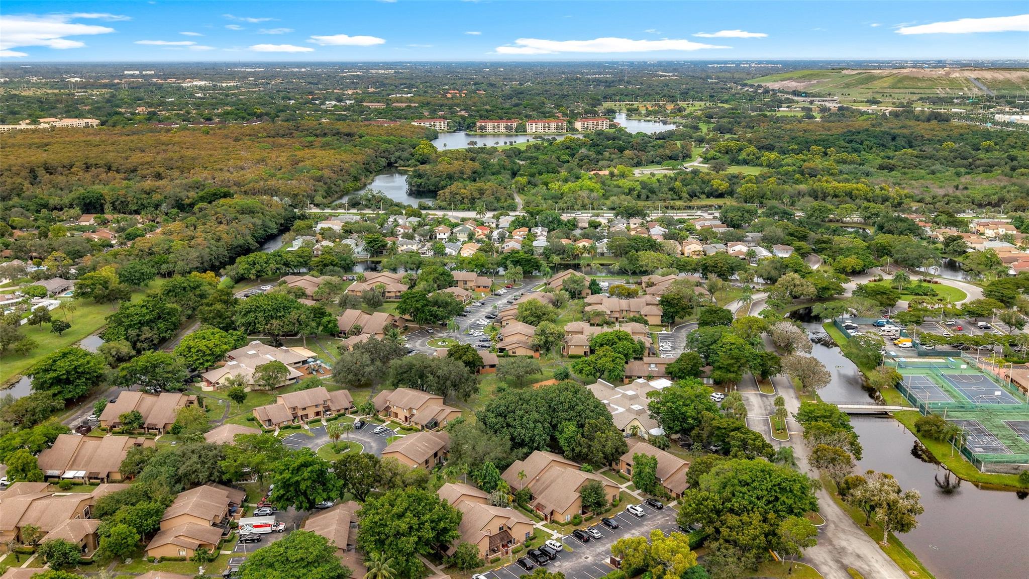 CENTURA PARC - Residential