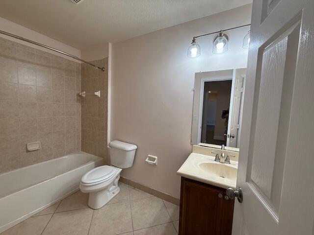 FIRST REPLAT OF PORTOFINO - Residential Lease