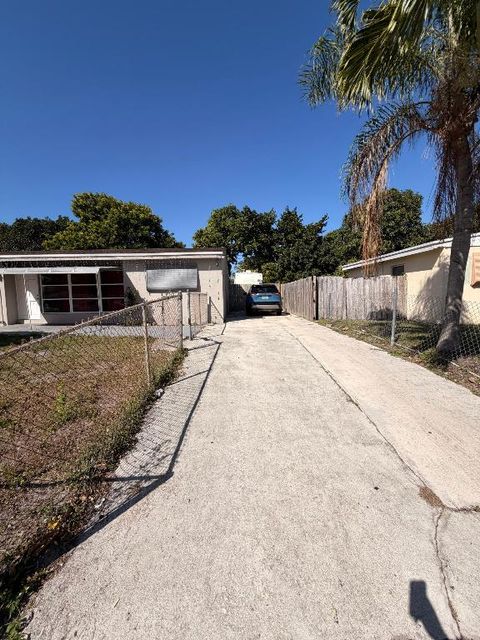 Tiny photo for 431 Pensacola Drive, Lake Worth, FL 33462 (MLS # R11158718)