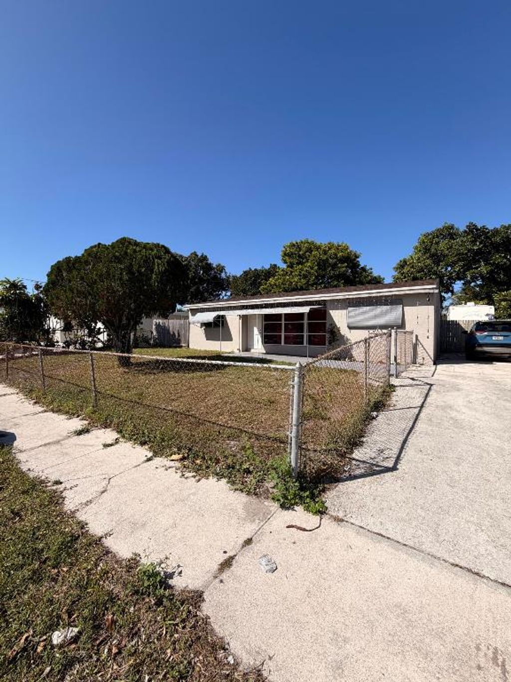 Photo of 431 Pensacola Drive, Lake Worth, FL 33462 (MLS # R11158718)