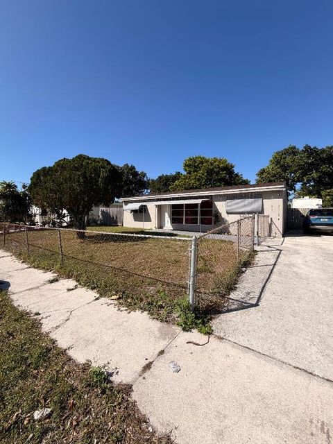 Tiny photo for 431 Pensacola Drive, Lake Worth, FL 33462 (MLS # R11158718)