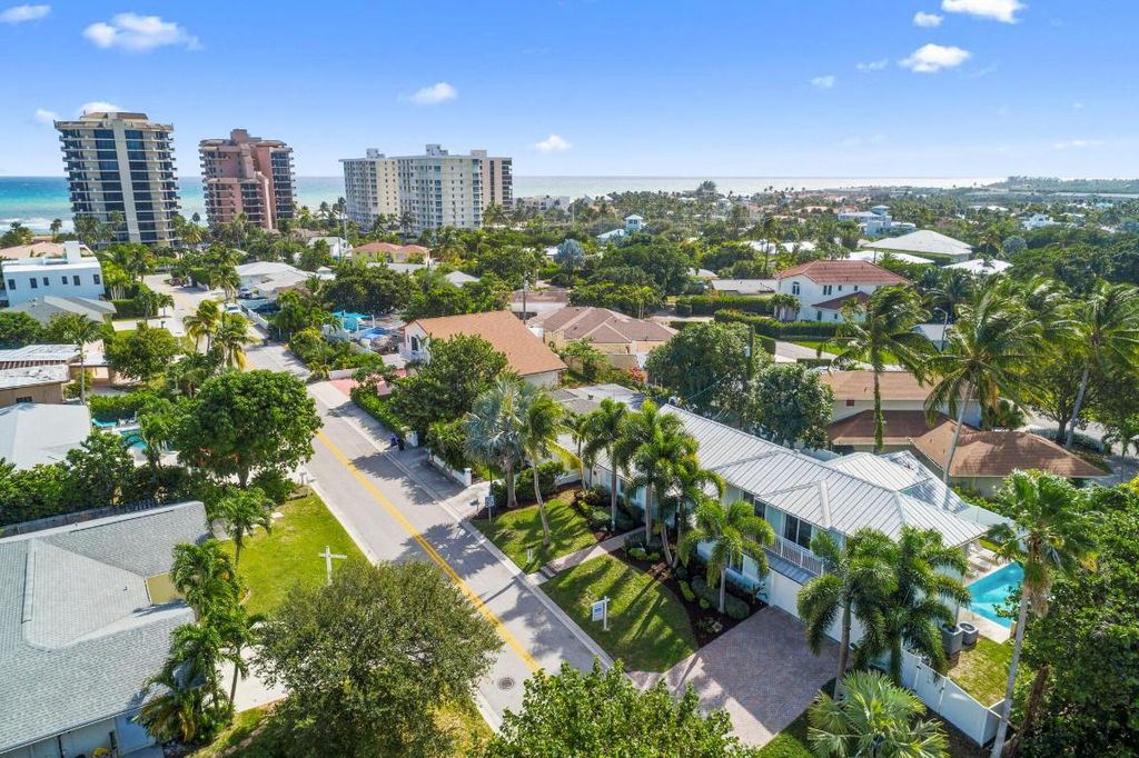 Photo of 490 Mars Way, Juno Beach, FL 33408 (MLS # R10871727)