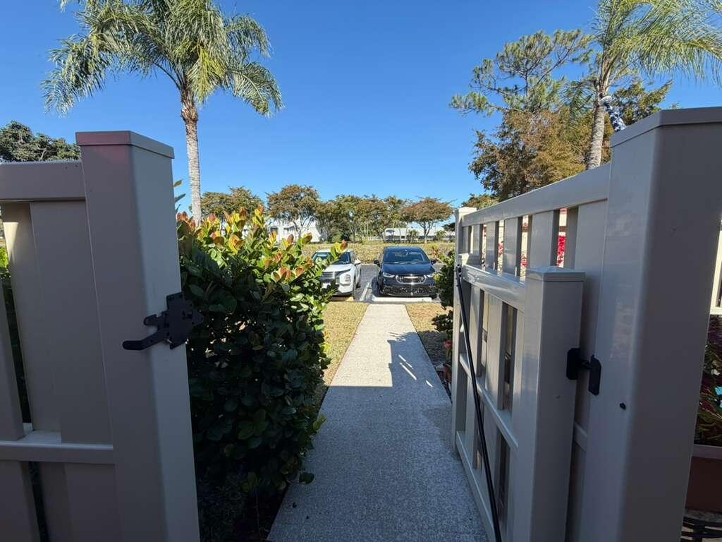 1017 Green Pine Boulevard F