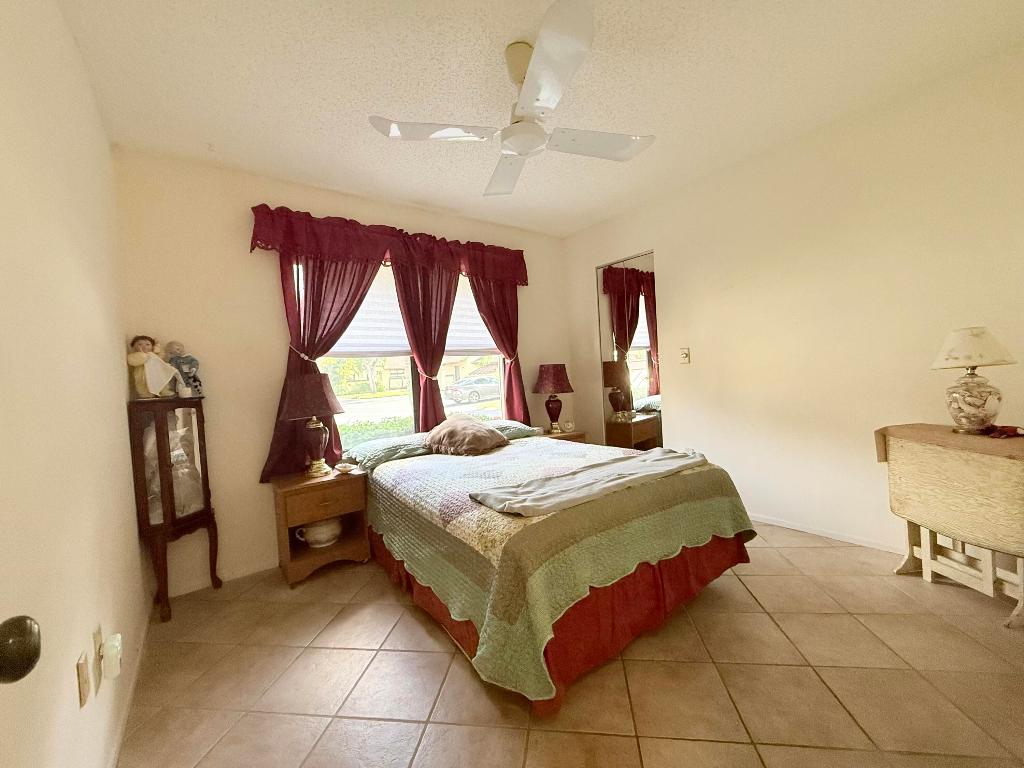 STRATHMORE GATE I UNIT ONE - Residential