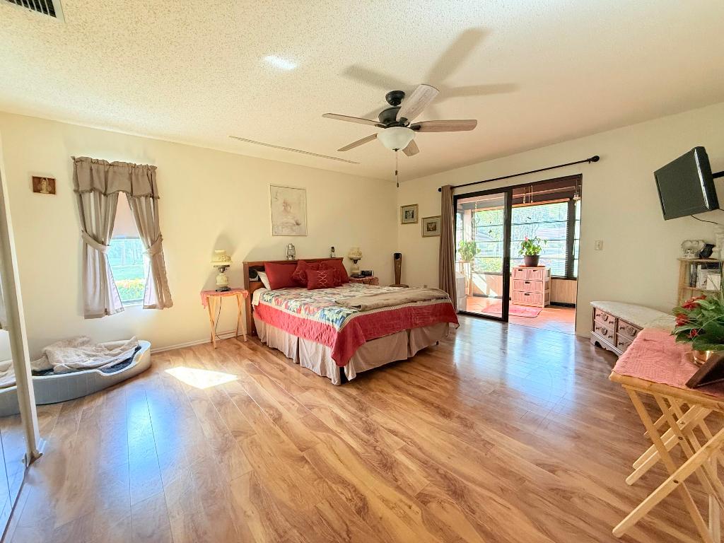 STRATHMORE GATE I UNIT ONE - Residential