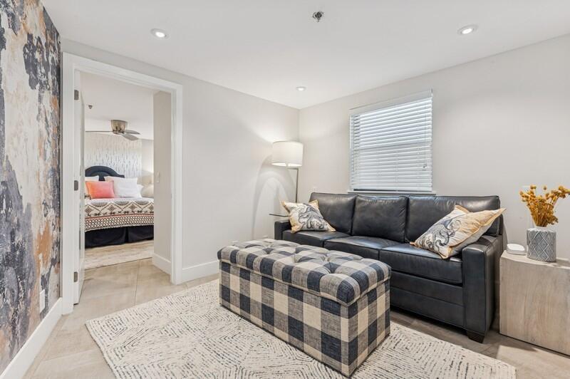 DELRAY HARBOR CLUB CONDO - Residential