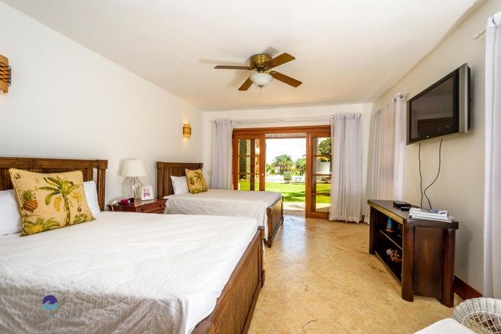 Bahia Chavon No. 7A, Casa - Residential