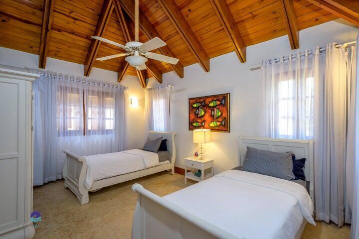 Bahia Chavon No. 7A, Casa - Residential