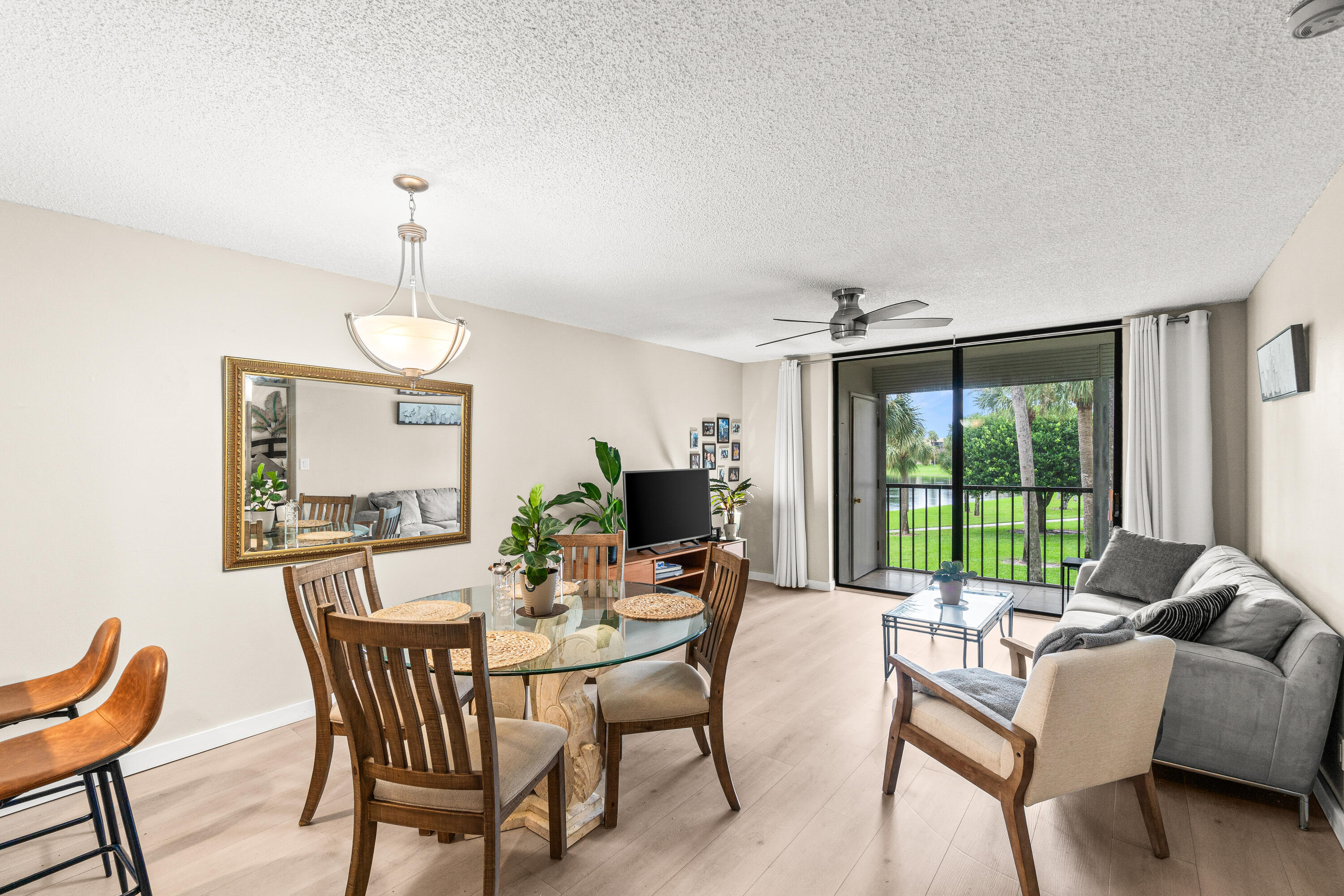 CYPRESS CONDO - Residential