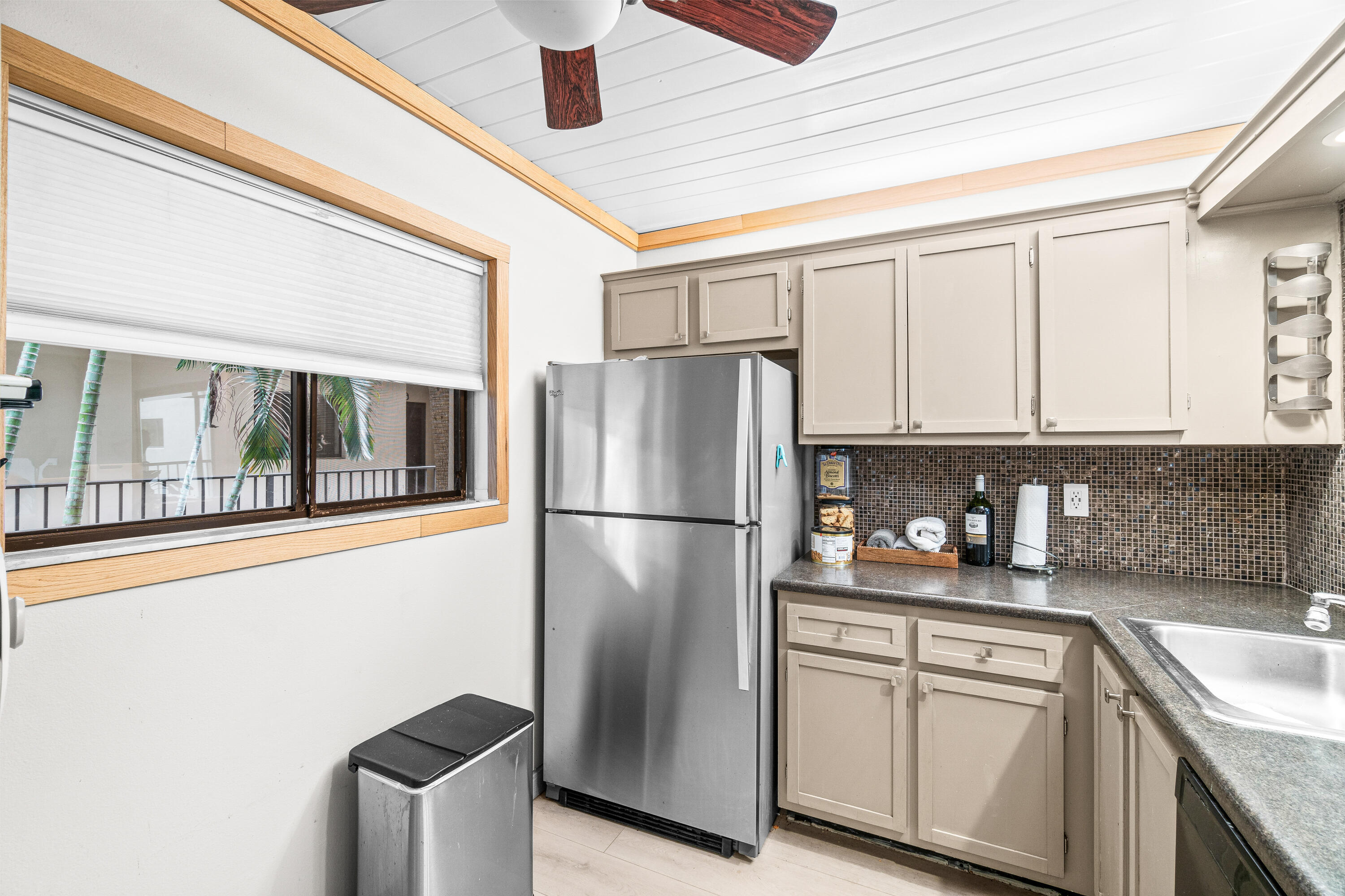 CYPRESS CONDO - Residential