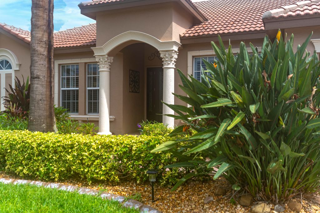 Photo of 918 SW Grand Reserves Boulevard, Port Saint Lucie, FL 34986 (MLS # R11108962)