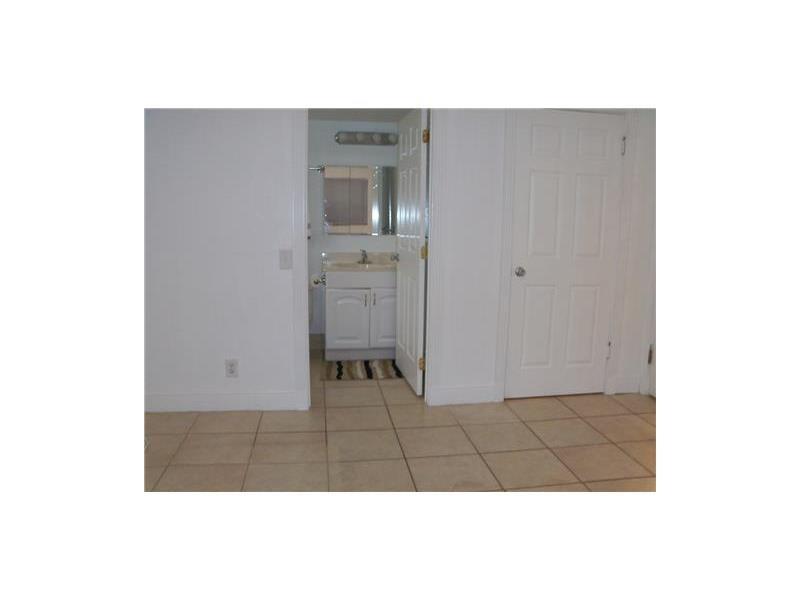 TWENTY-ONE TWENTY-ONE CON - Residential Lease