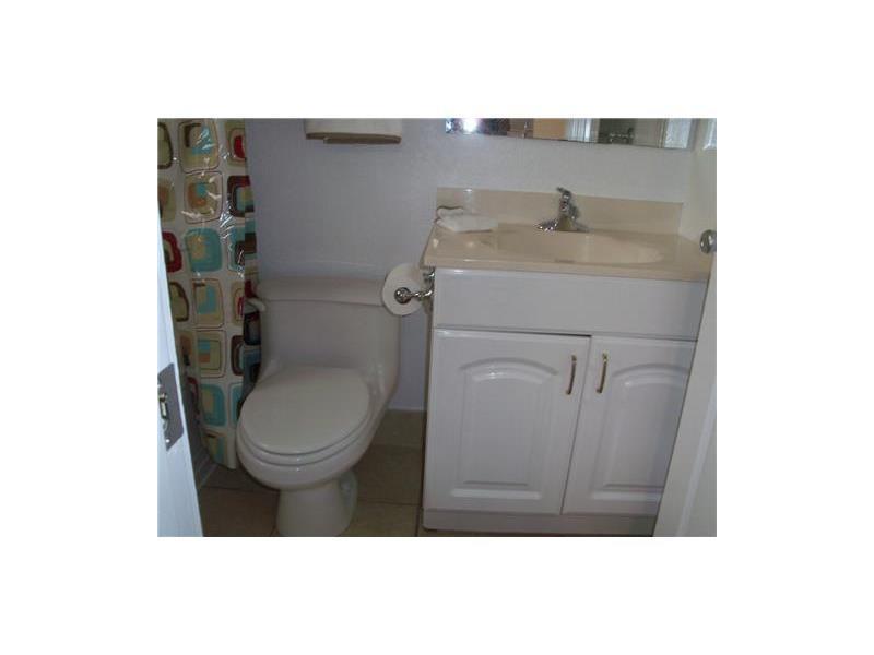 TWENTY-ONE TWENTY-ONE CON - Residential Lease