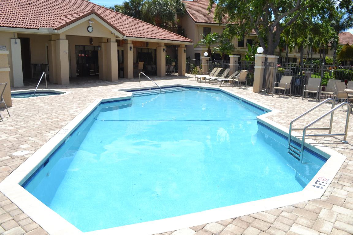 MARINERS COVE 1 - Residential