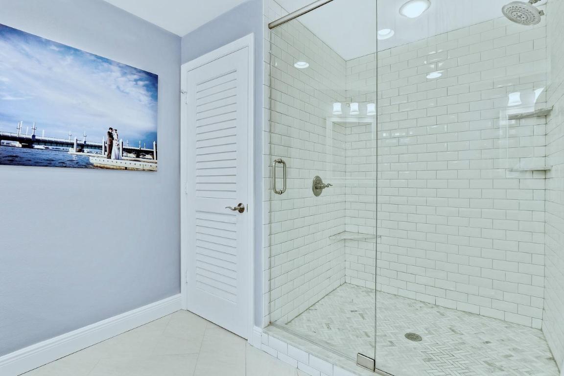 MARINERS COVE 1 - Residential