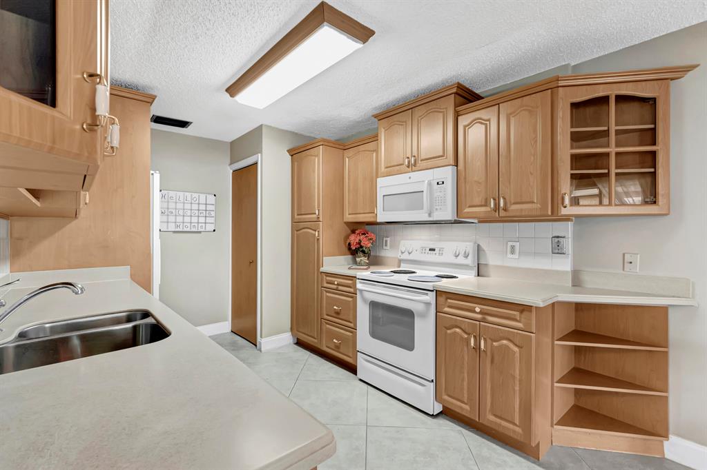 Delray Villas 1 - Residential