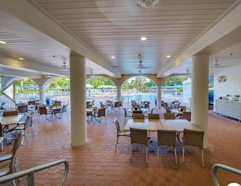 ALEXANDRA VILLAGE A -K COND DECLS FILED 1-9-90 IN - Residential Lease