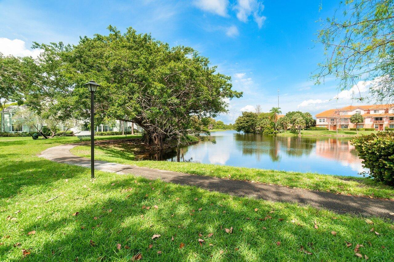 BAHIA AT DELRAY CONDO - Residential Lease