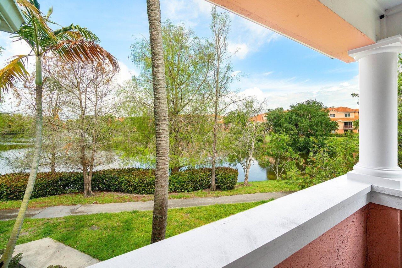 BAHIA AT DELRAY CONDO - Residential Lease