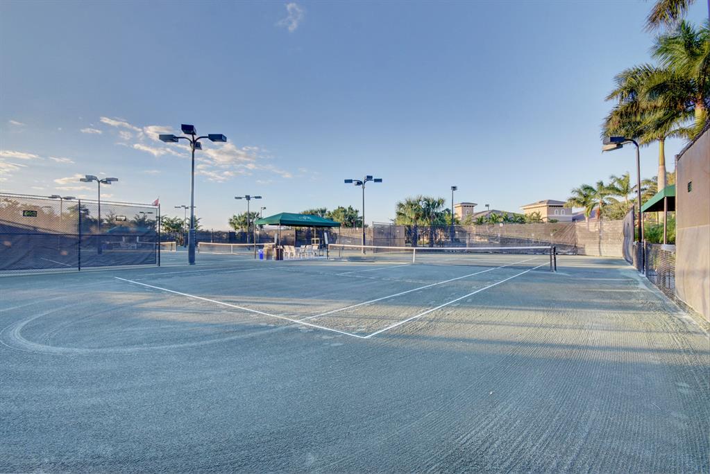 VALENCIA RESERVE - Residential