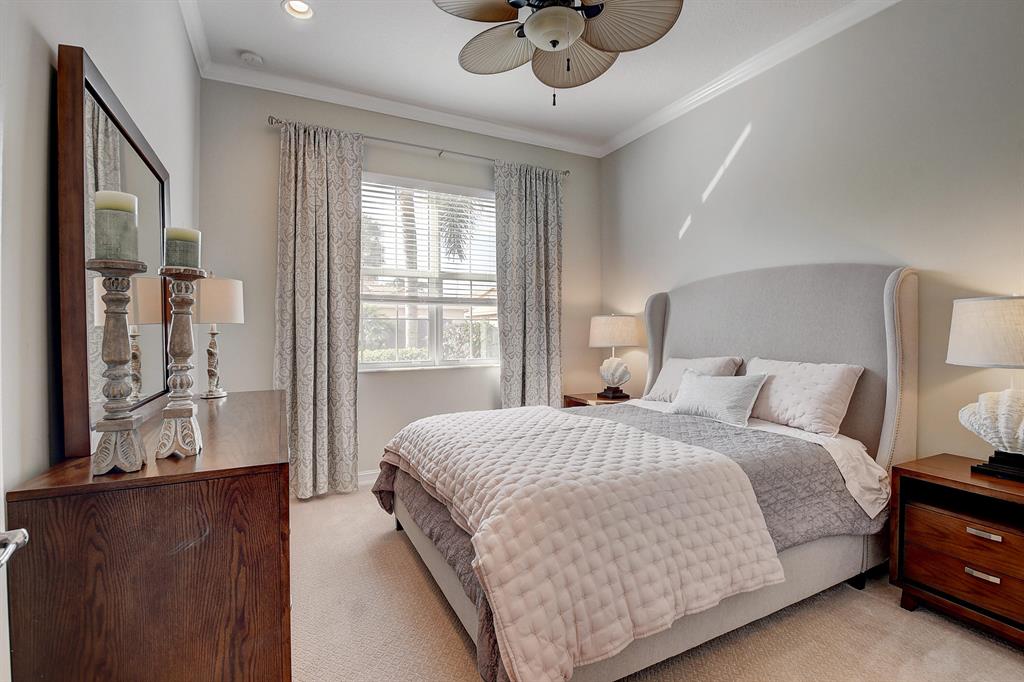 VALENCIA RESERVE - Residential