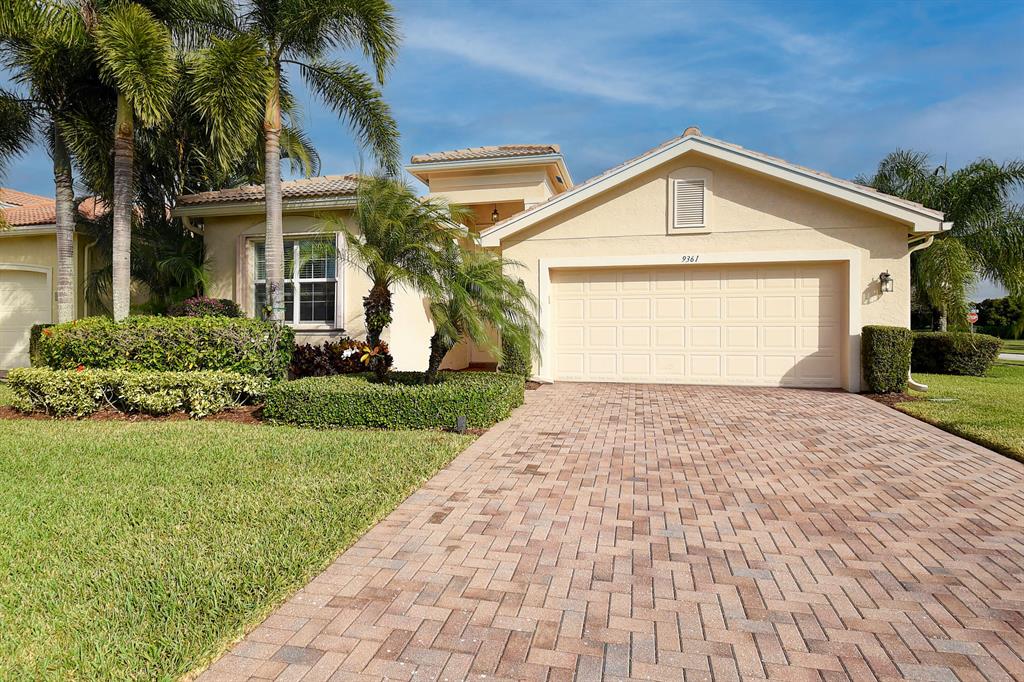 VALENCIA RESERVE - Residential