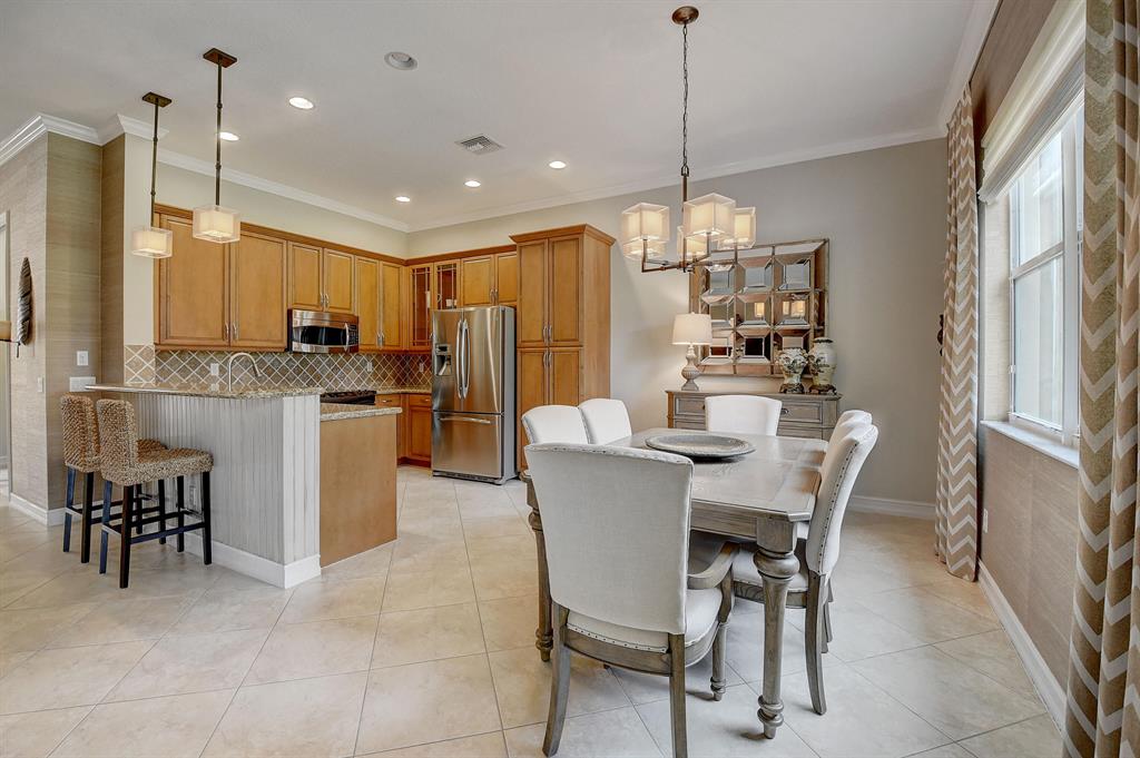 VALENCIA RESERVE - Residential