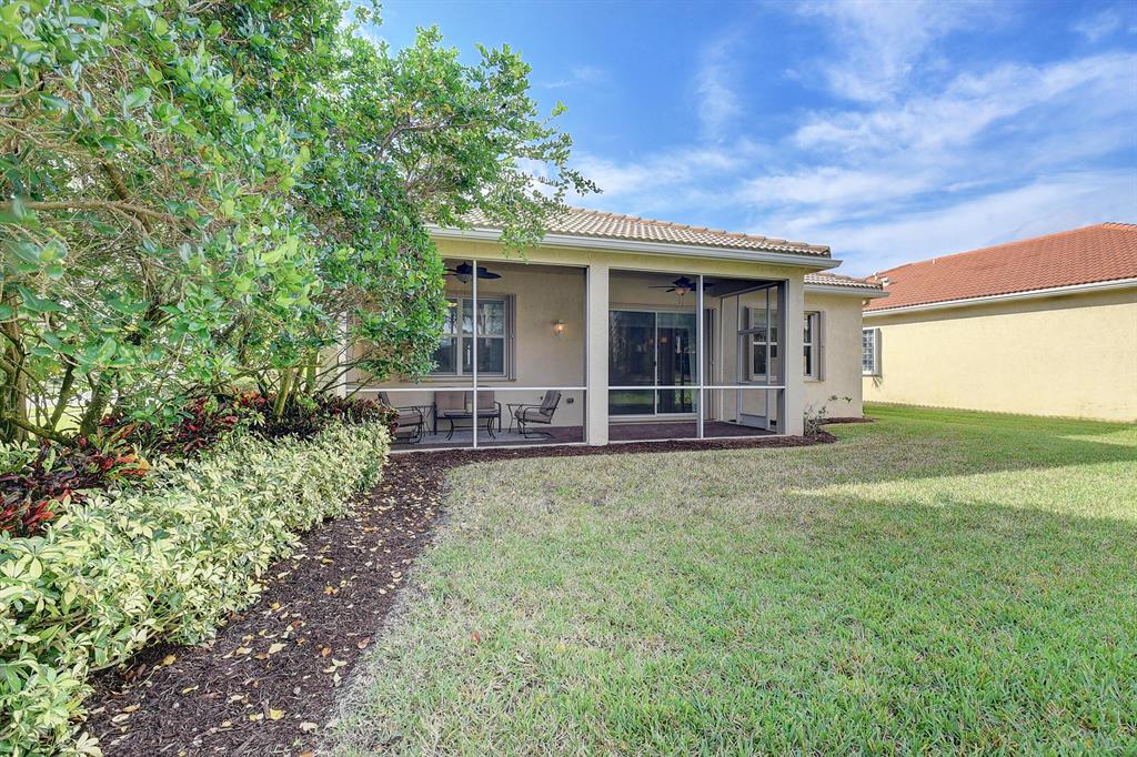 VALENCIA RESERVE - Residential