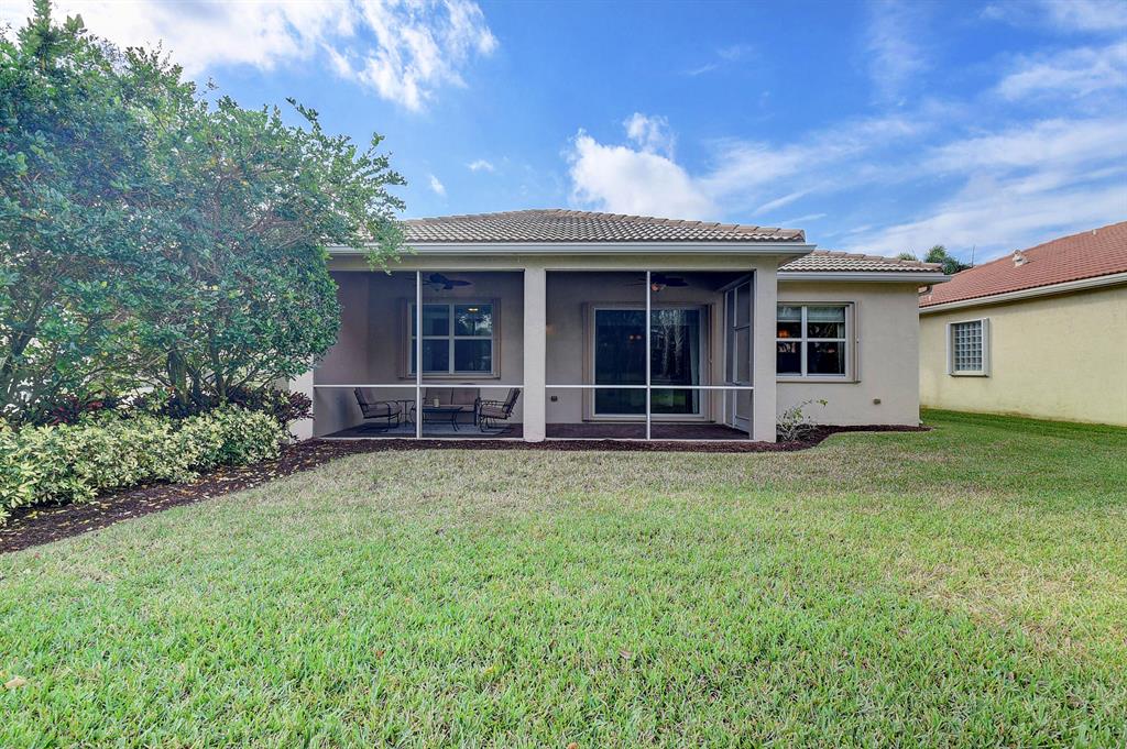 VALENCIA RESERVE - Residential