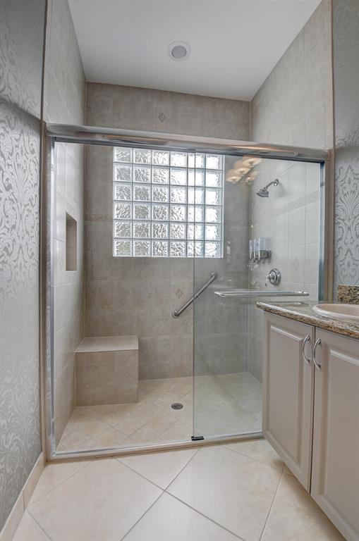 VALENCIA RESERVE - Residential