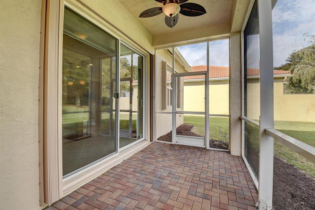 VALENCIA RESERVE - Residential