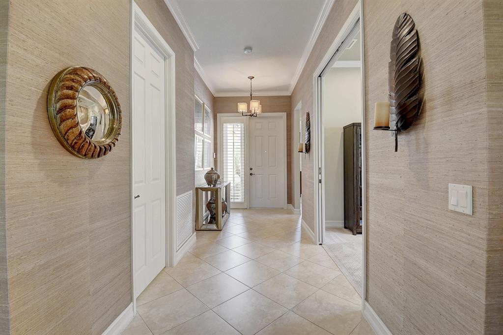 VALENCIA RESERVE - Residential