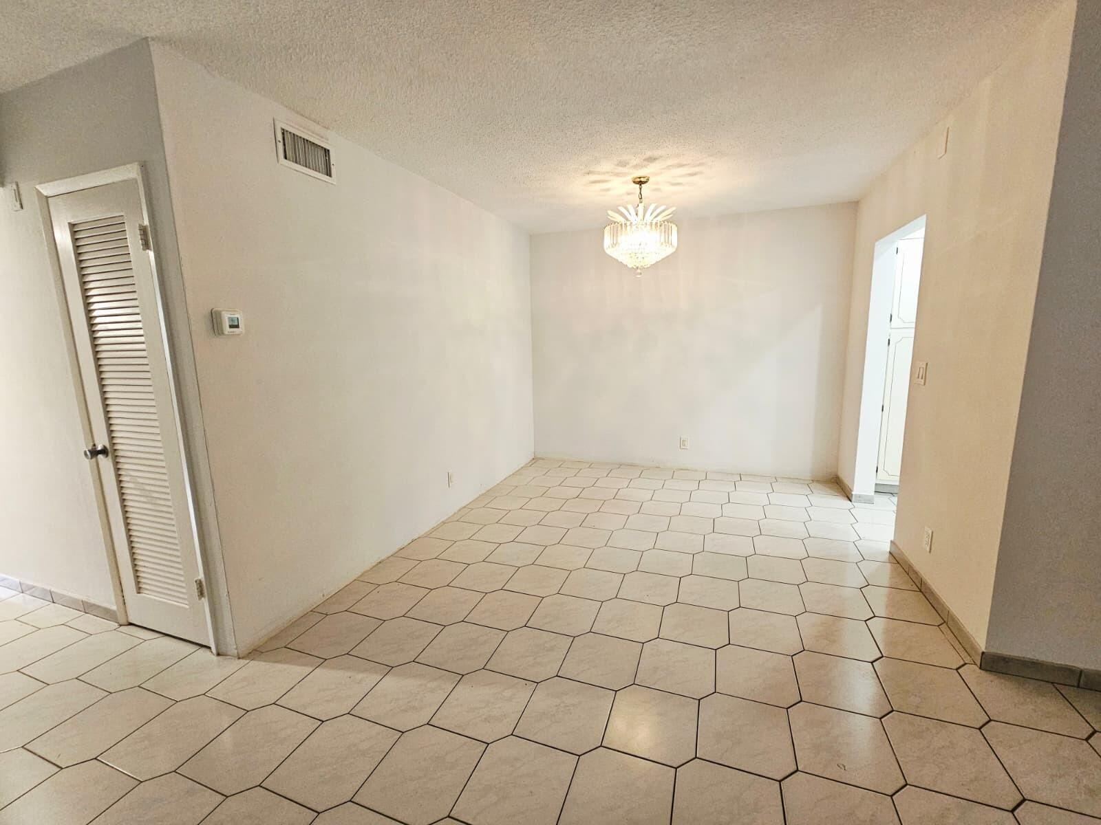 PARADISE VILLAS CONDO - Residential Lease