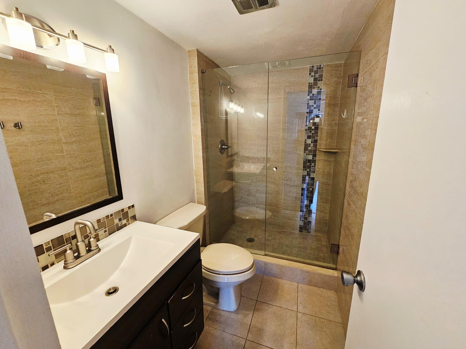 PARADISE VILLAS CONDO - Residential Lease