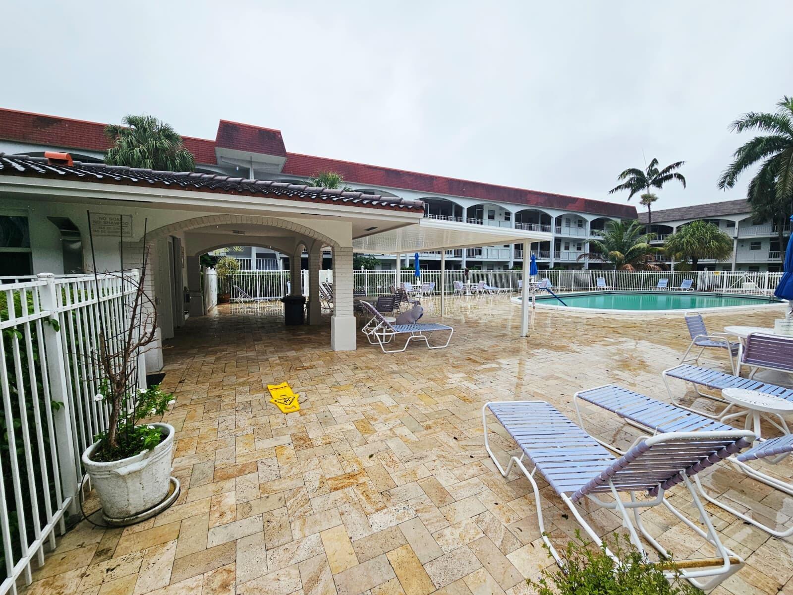 PARADISE VILLAS CONDO - Residential Lease