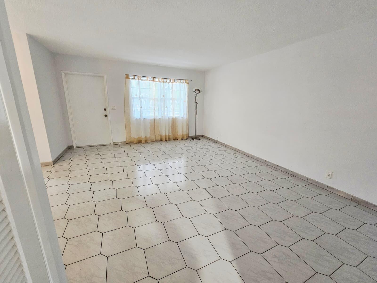 PARADISE VILLAS CONDO - Residential Lease