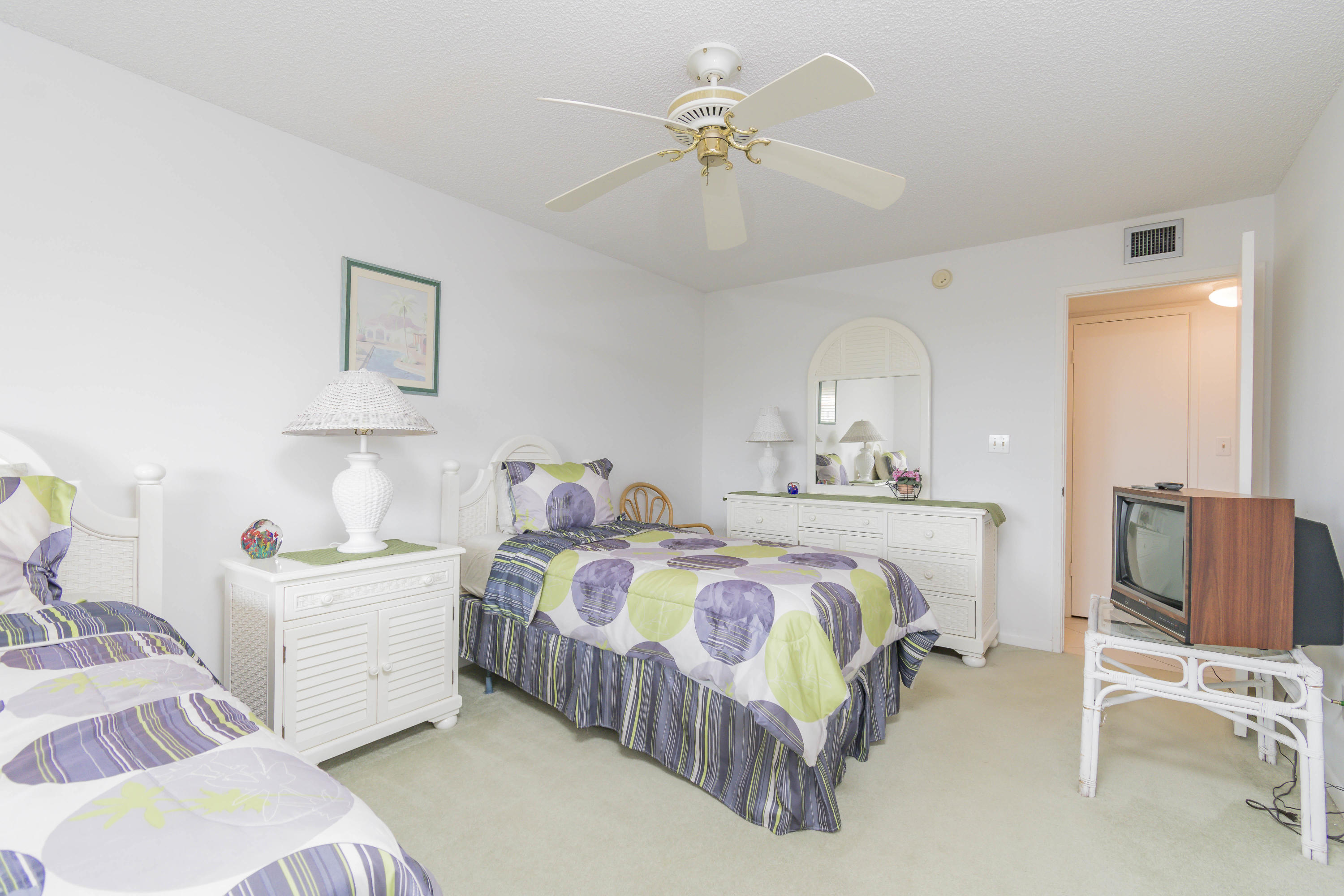 JUPITER BAY ONE THRU SIX CONDO - Residential Lease