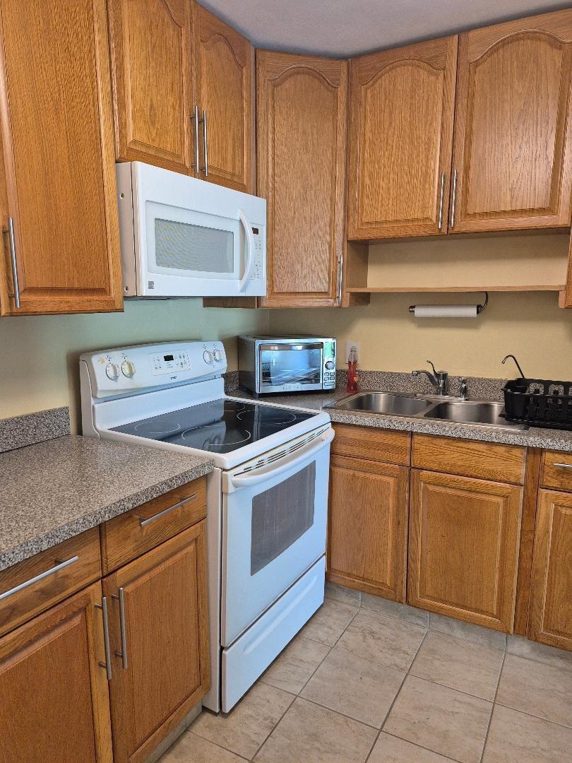 Ramblewood East Condo - Residential Lease