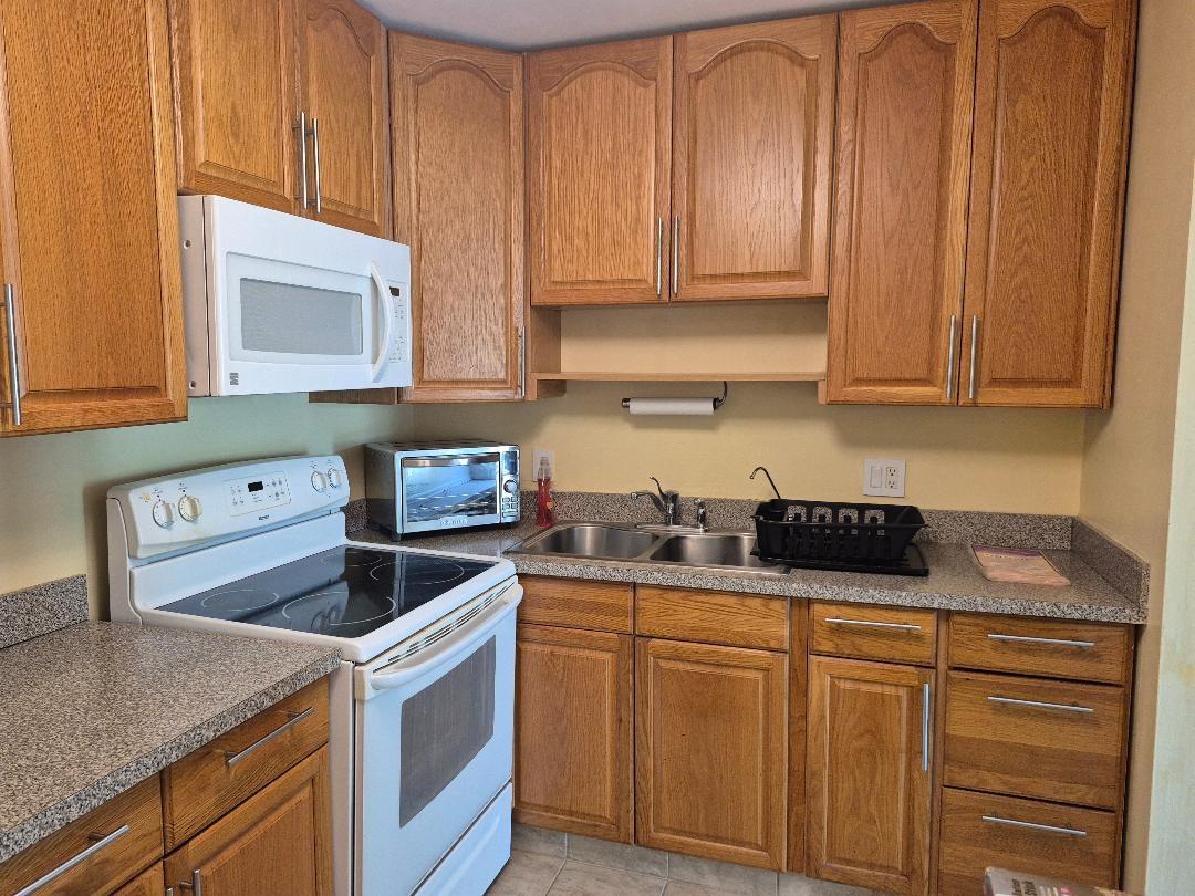 Ramblewood East Condo - Residential Lease