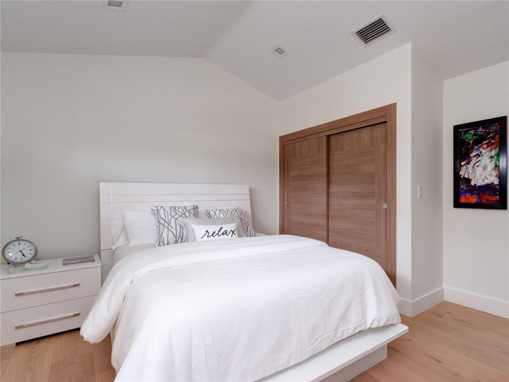 Pelican Isle 21-19 B - Residential