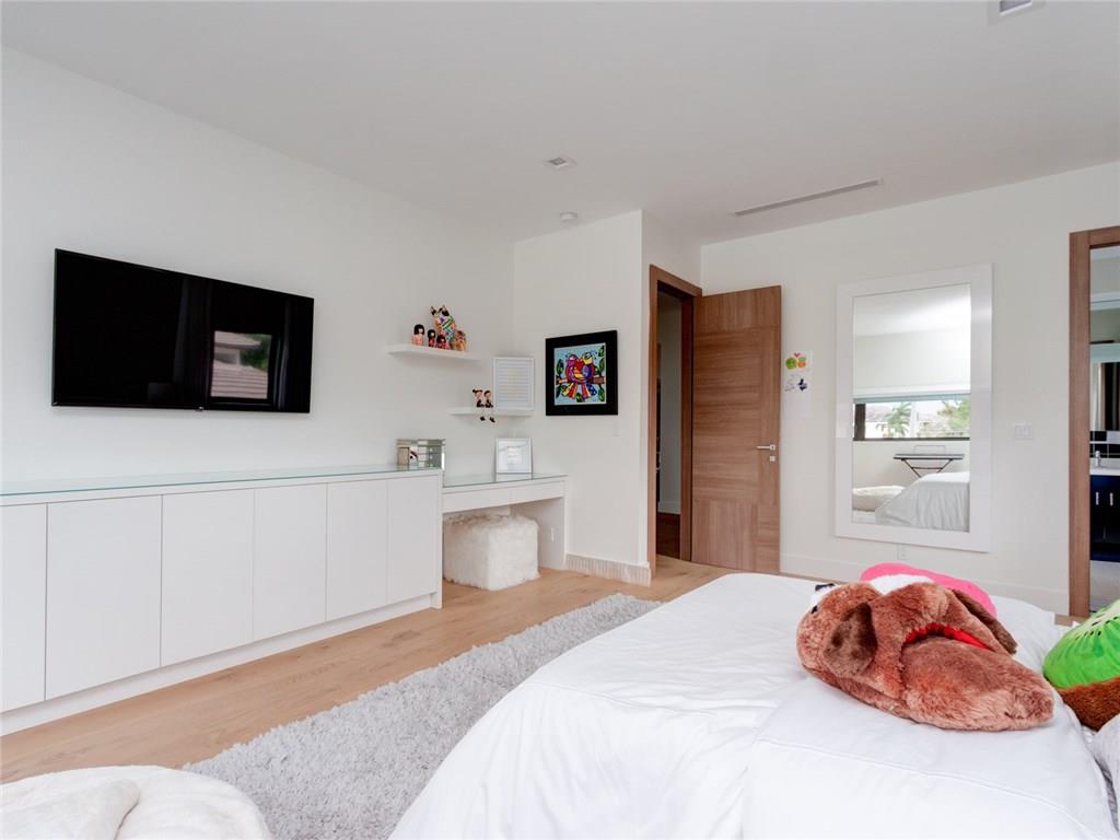 Pelican Isle 21-19 B - Residential