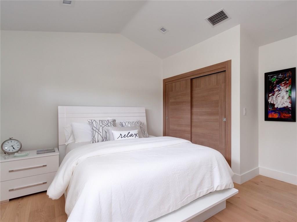 Pelican Isle 21-19 B - Residential