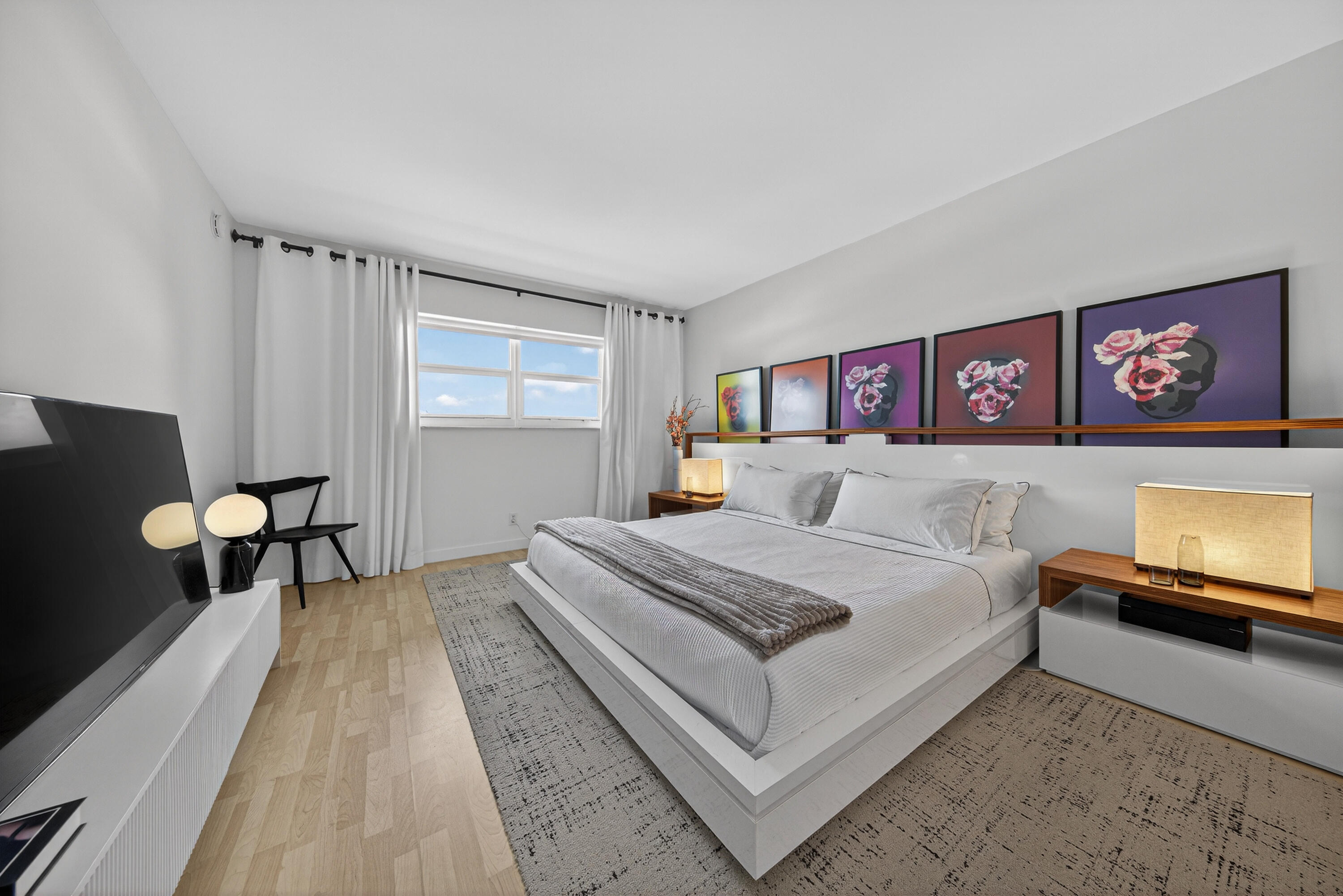 WINSTON CONDO - Residential