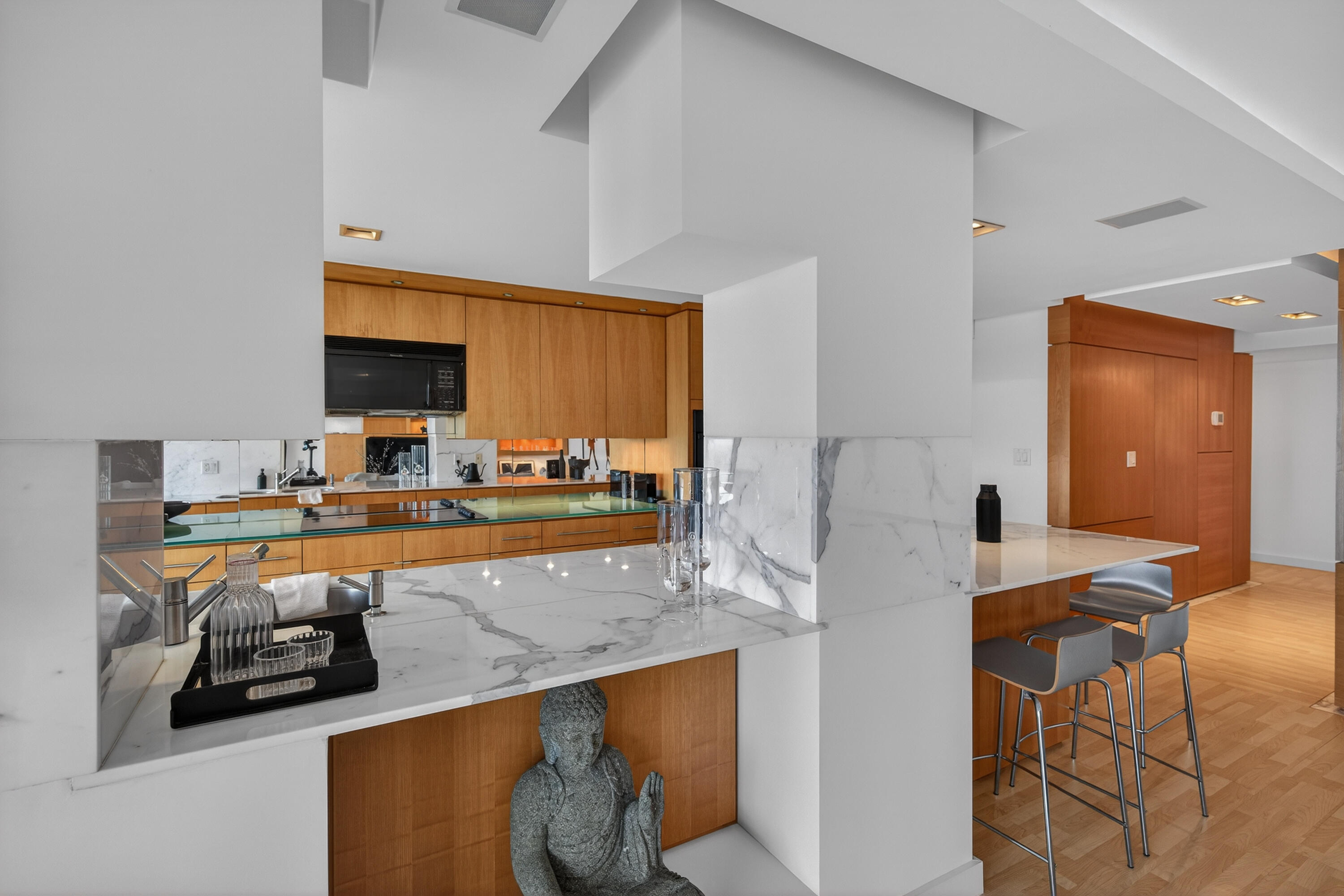 WINSTON CONDO - Residential