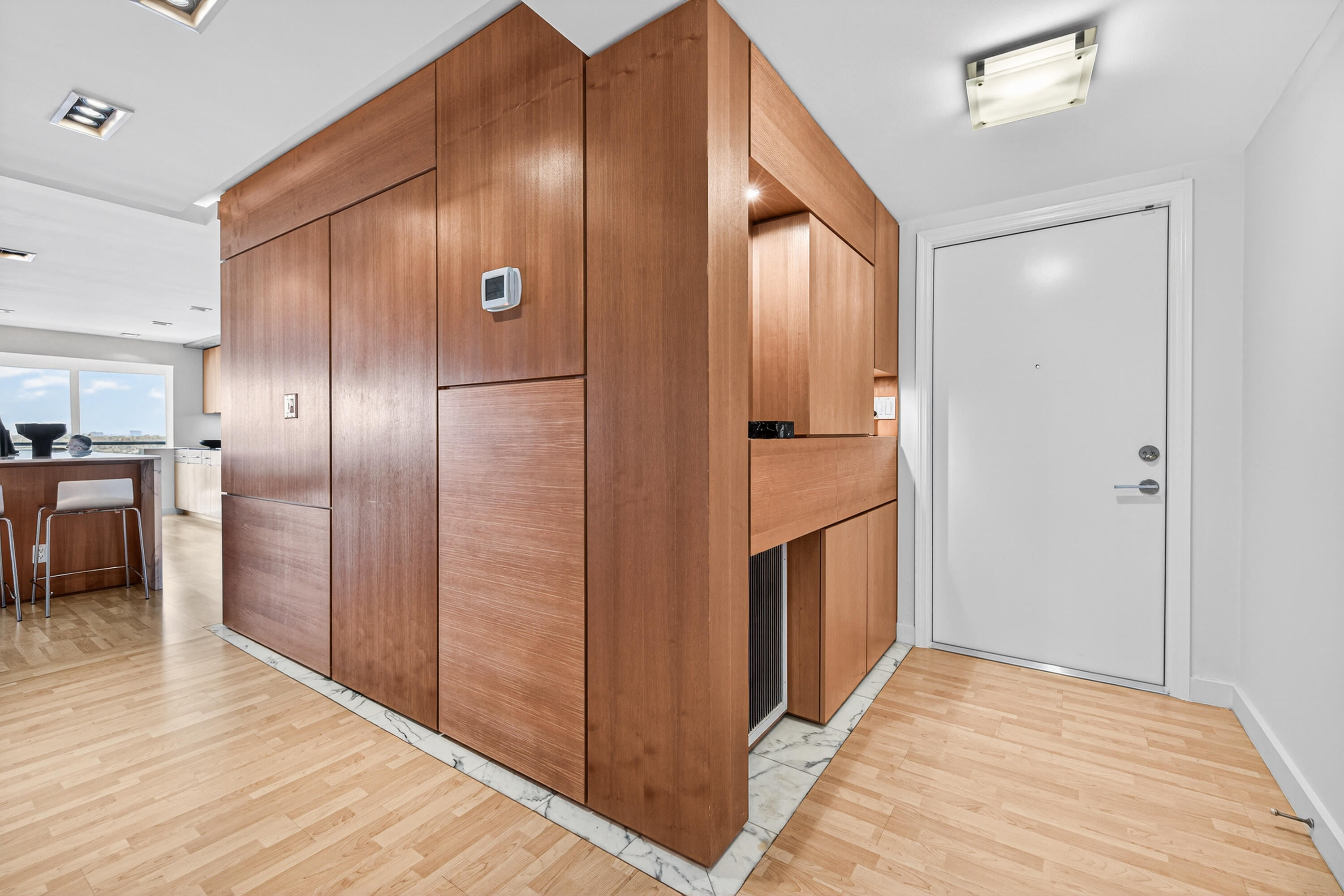 WINSTON CONDO - Residential