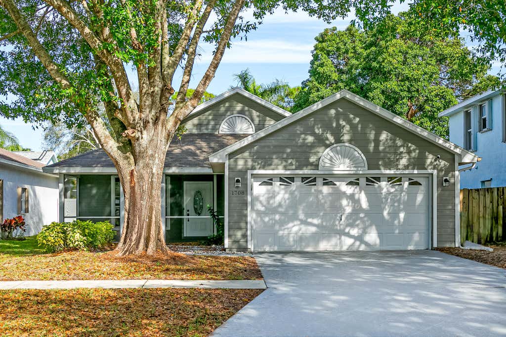 Photo of 1708 Primrose Court, Port Saint Lucie, FL 34952 (MLS # R10972615)