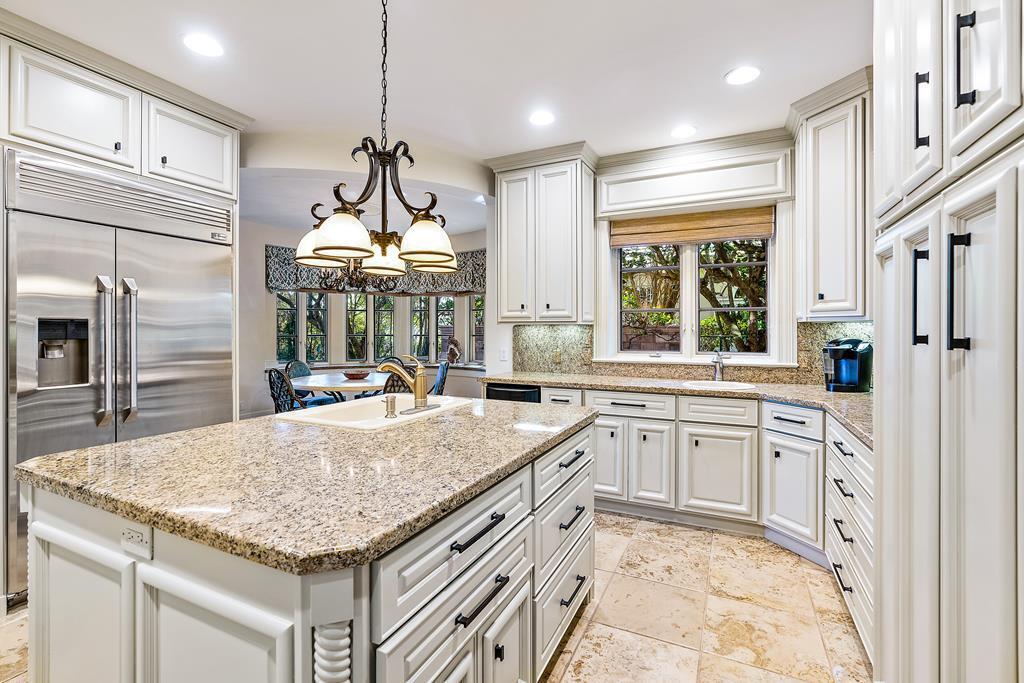 LOST TREE VILLAGE - Residential