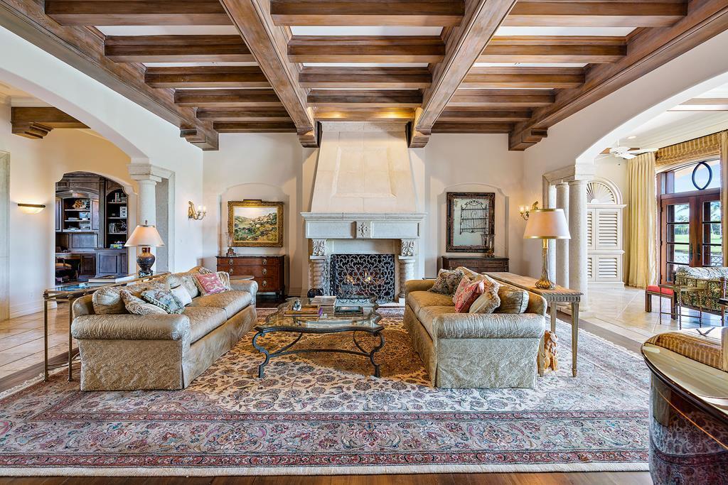 LOST TREE VILLAGE - Residential