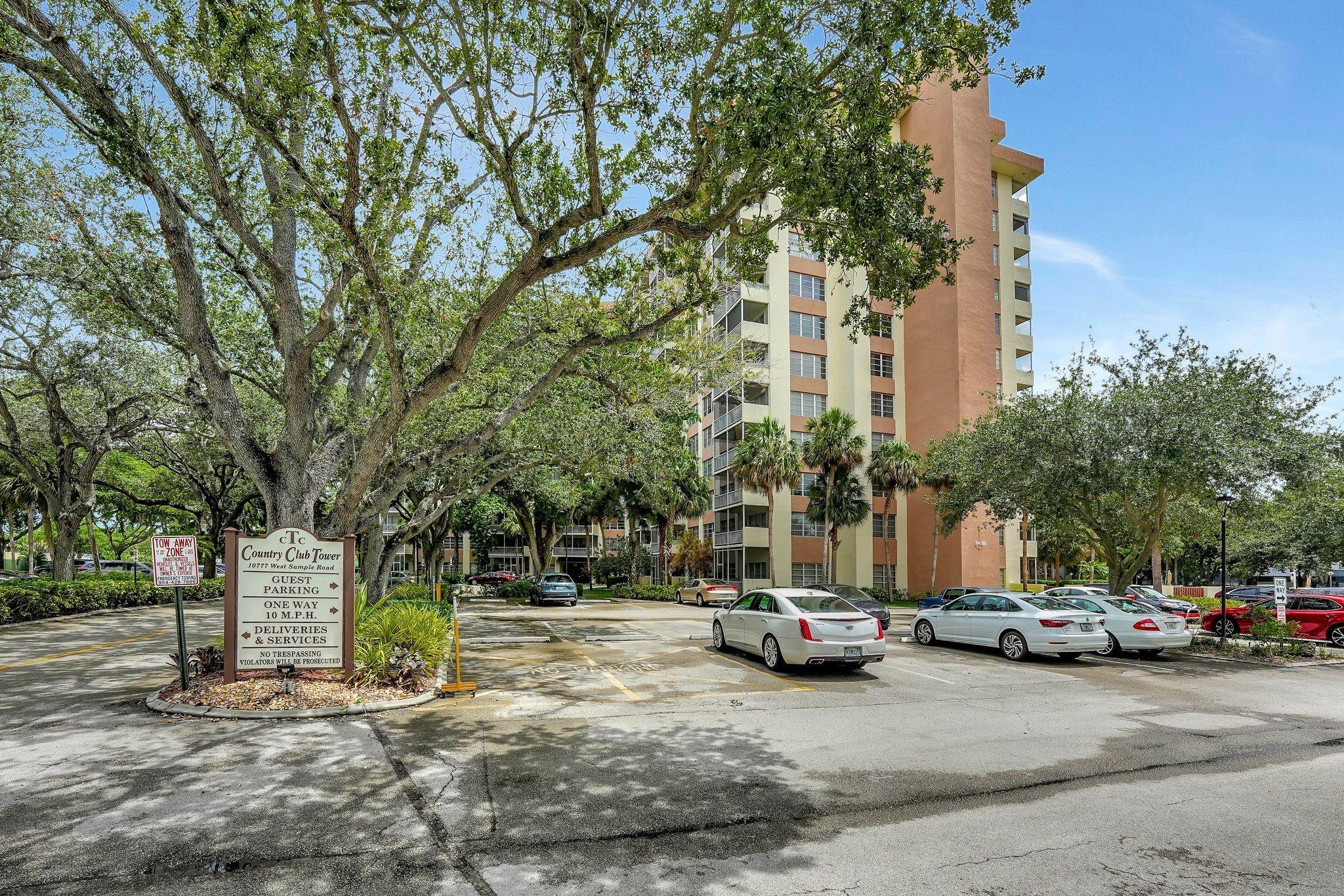 Country Club Tower - Residential