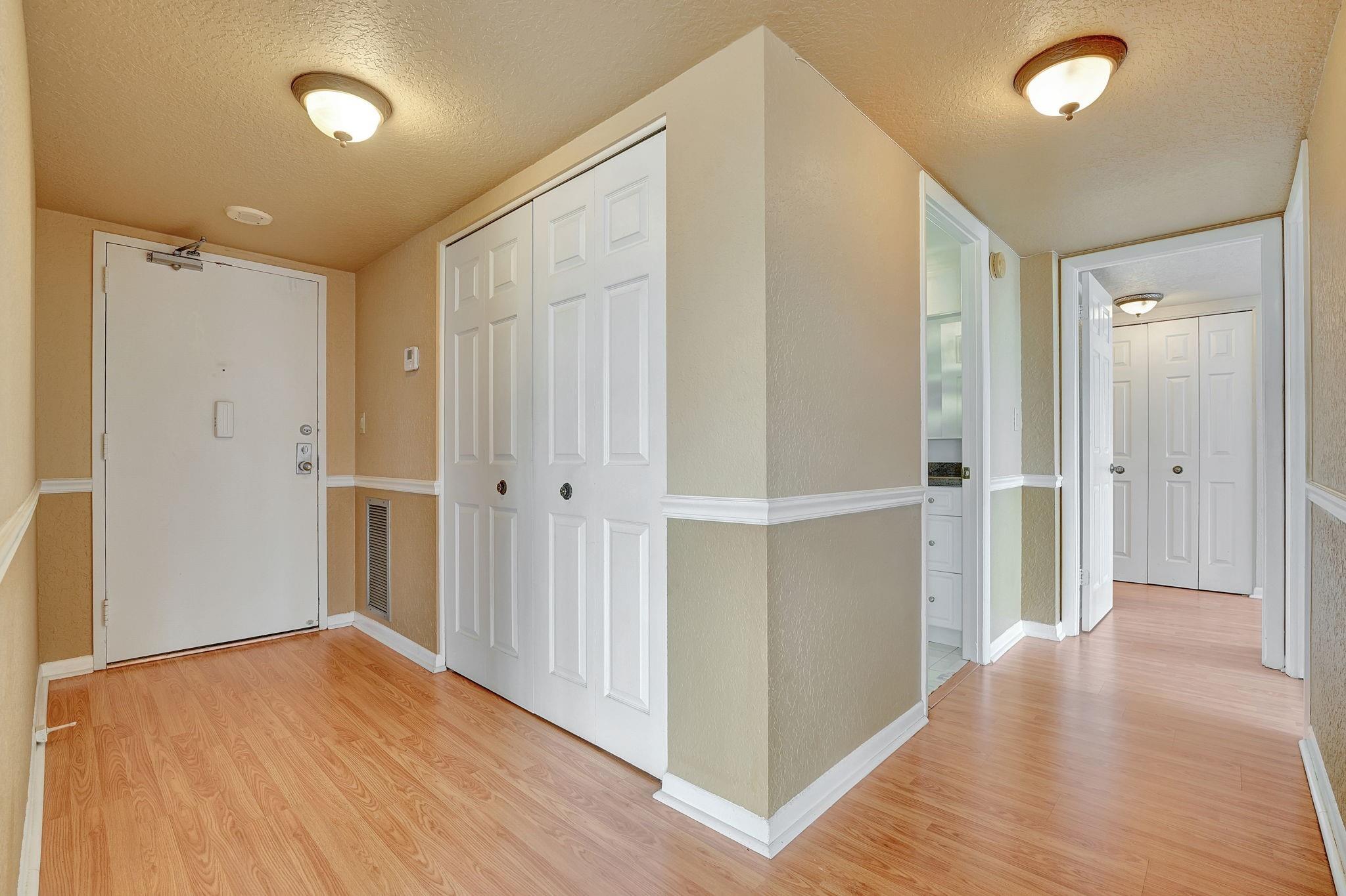Country Club Tower - Residential